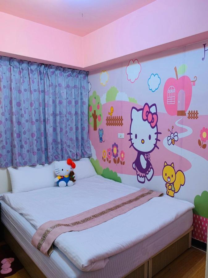 Feng Jia Kitty House Daire Taichung Dış mekan fotoğraf